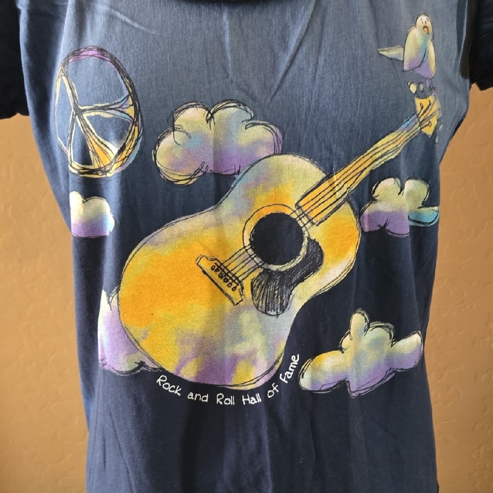 Rock-n-Roll Hall of Fame Women’s Navy Graphic Guitar Tee - Unbranded #943 - Picture 2 of 9